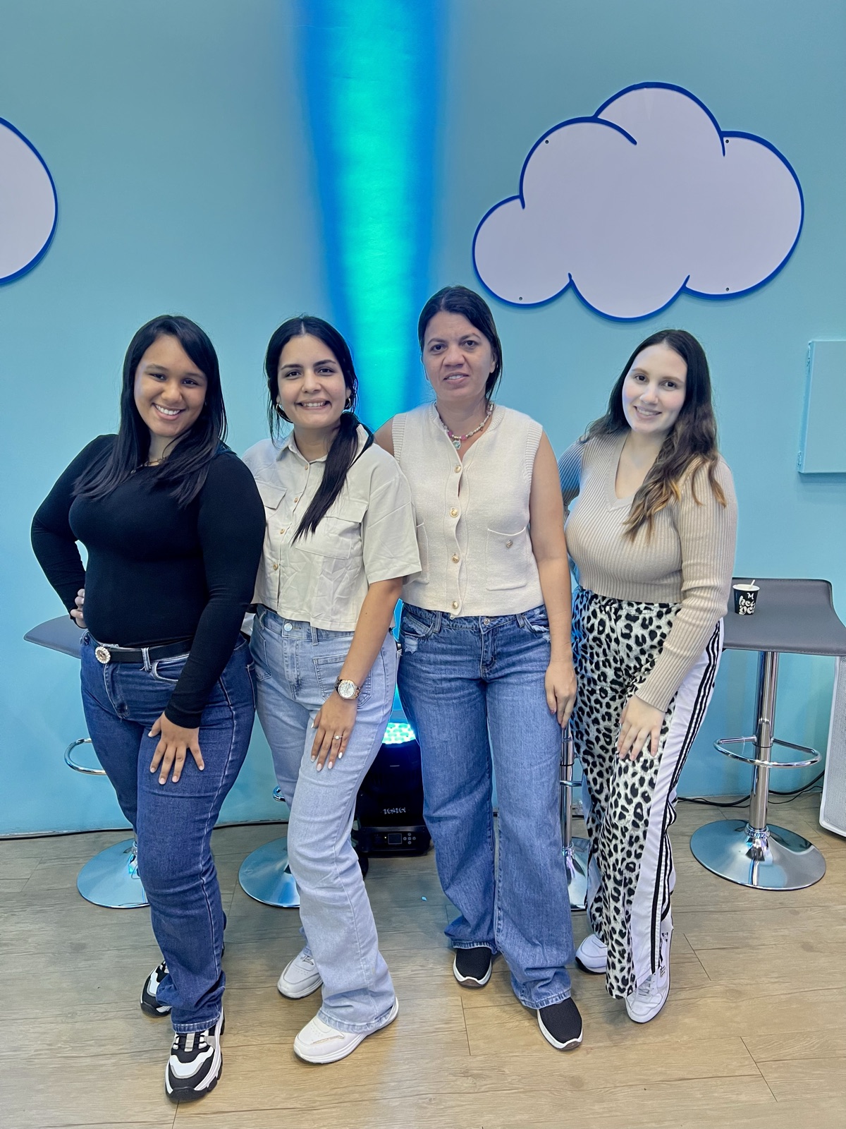 Mamás ganadoras del concurso Club OKI